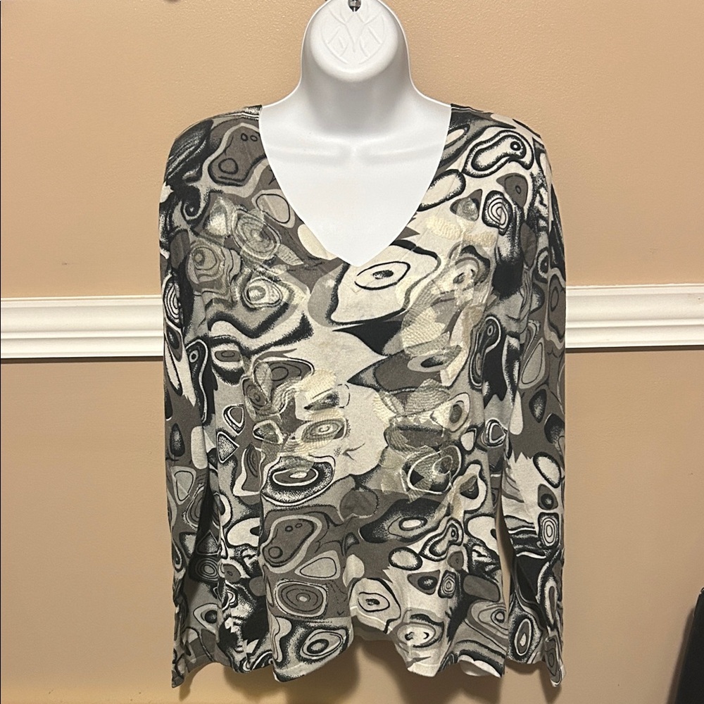 Abstract Patterned Long Sleeve Top